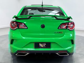 2017 HSV GTSR - Spitfire Green 0064 km …