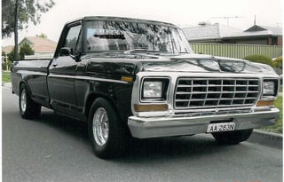 Ford F100 LWB Custom