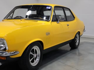 1972 Holden LJ Torana GTR XU1 Tribute  - Yellow Dolly