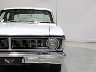 1971 Ford XY Fairmont 302 V8 - Ultra White