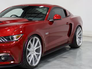 2017 Ford Mustang GT  6spd Man - Ruby Red Metallic
