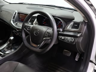 2016 HSV Clubsport R8 Tourer Build No 097 - Heron White …