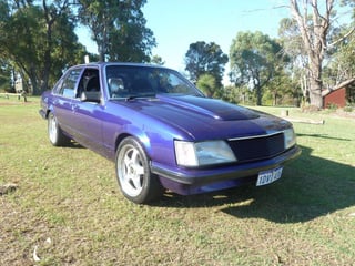 Custom VH Commodore 308 V8