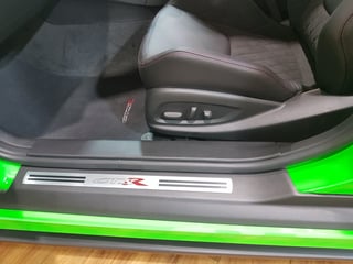 2017 HSV Gen F2 GTSR - Spitfire Green Manual