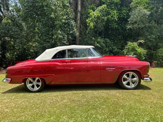 1952 Oldsmobile Super 88 Restomod - 6.0L LS2 V8