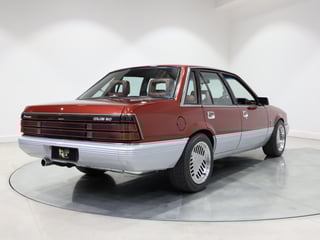 1985 Holden HDT VK Calais Director 333 Pack -  5.0 Litre V8