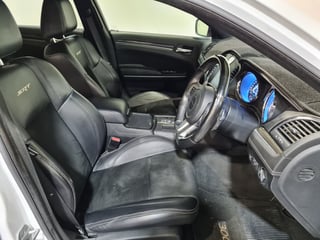 2012 Chrysler 300 SRT8 6.4L V8