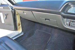 VH R/T E38 Valiant Charger