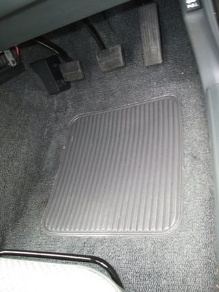 VN Commodore Executive 5 L V8