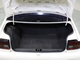1989 HSV VN SV89 Build No 149 - Alpine White