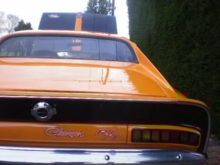 VH E49 Charger Replica