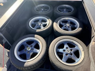 1988 HSV VL SV88 - Build No. 89 - Dorward Blue Metallic