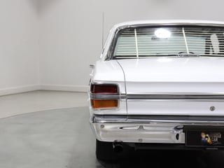 1971 Ford XY Fairmont 302 V8 - Ultra White