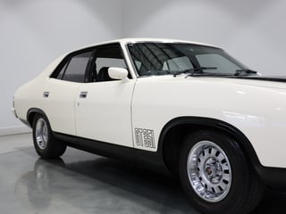 1975 Ford Falcon XB GT - Polar White