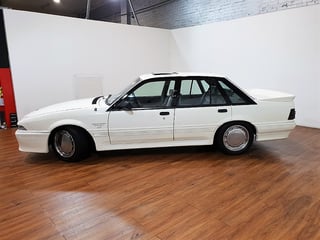 1987 VL HDT Group 3 Signature Series