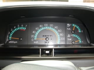 VN Commodore Executive 5 L V8