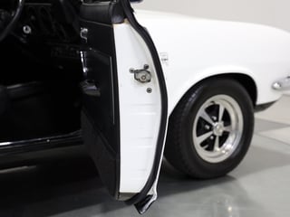 1972 Holden LJ Torana GTR XU1 - Glacier White