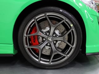 2017 HSV GEN-F2 GTSR Delivery km - Spitfire Green