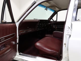 1971 Ford XY Fairmont 302 V8 - Ultra White