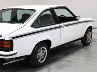 1976 Holden LX Torana SS Hatchback - 5.0L Trimatic - Cotillion White