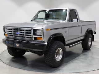 1982 Ford F-Series Pickup F100 RHD 4x4 - 351 V8
