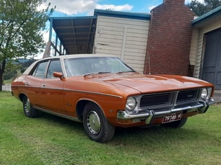 1976 XB Ford Fairmont 302 V8 - Copper Bronze