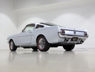 1965 Ford Mustang Fastback 2+2 - Silver Smoke Grey