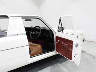 1971 Chrysler VG Valiant Wayfarer Utility 318ci Fireball V8 - Bondi Bleach White