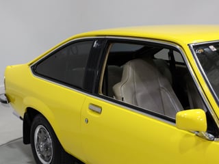 1977 Holden LX Torana SL 253 V8 Hatchback - Absinth Yellow