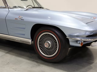 1964 Chevrolet Corvette C2 Sting Ray 327ci 'Fuelie' - Silver Blue Metallic