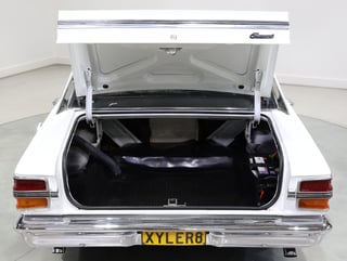 1971 Ford XY Fairmont 302ci Windsor - Ultra White