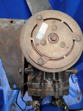 1976 LX Torana SS Hatchback - 5 Litre 4 Speed