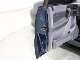 1996 HSV VS Senator 215i Build No 884 - Botanica Blue Mica