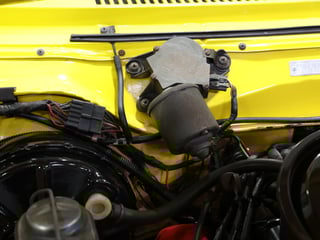 1977 Holden LX Torana SL 253 V8 Hatchback - Absinth Yellow