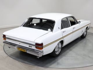 1971 Ford XY Fairmont 302ci Windsor - Ultra White