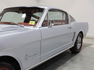1965 Ford Mustang Fastback 2+2 - Silver Smoke Grey