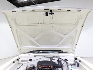 1971 Chrysler VG Valiant Wayfarer Utility 318ci Fireball V8 - Bondi Bleach White