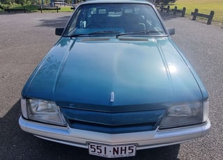 1985 Holden VK Calais 308 V8