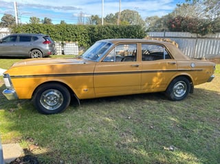 1971 Ford XY Falcon 500 GS 6cyl 250ci 2V - Toploader -Yellow Ochre 