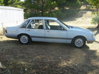 1985 VK Police Commodore