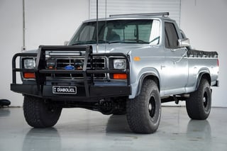 1982 Ford F100 4x4 Short Wheelbase 351 Cleveland - Conquer Grey 