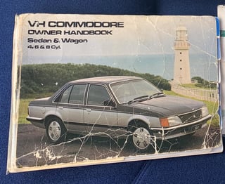 1982 VH SL/E Commodore 5 Litre V8 Shadow Tone