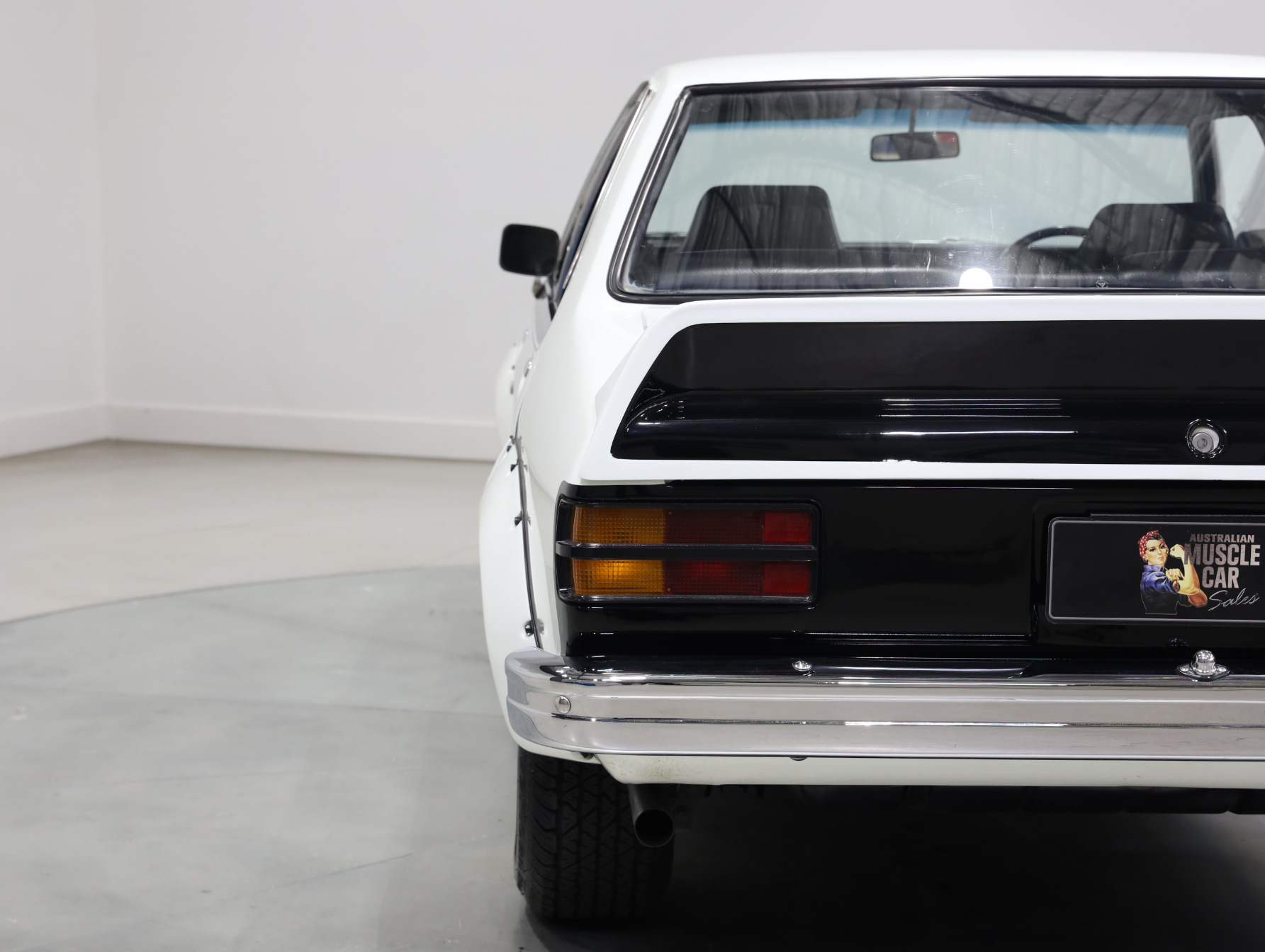 1974 Holden LH Torana L34 SLR 5000 - Glacier White