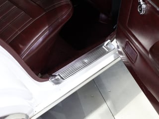 1971 Ford XY Fairmont 302 V8 - Ultra White