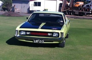 VH R/T Valiant Charger -