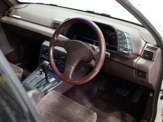 1989 HSV VN SV89 Build No 149 - Alpine White