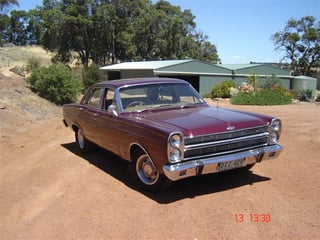 ZC Ford Fairlane 351