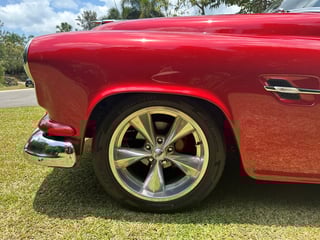 1952 Oldsmobile Super 88 Restomod - 6.0L LS2 V8