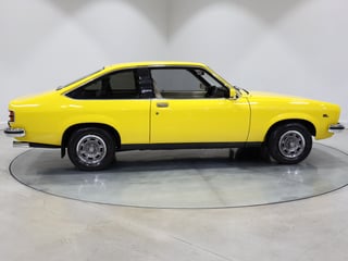 1977 Holden LX Torana SL 253 V8 Hatchback - Absinth Yellow