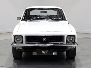 1972 Holden LJ Torana GTR XU1 - Glacier White